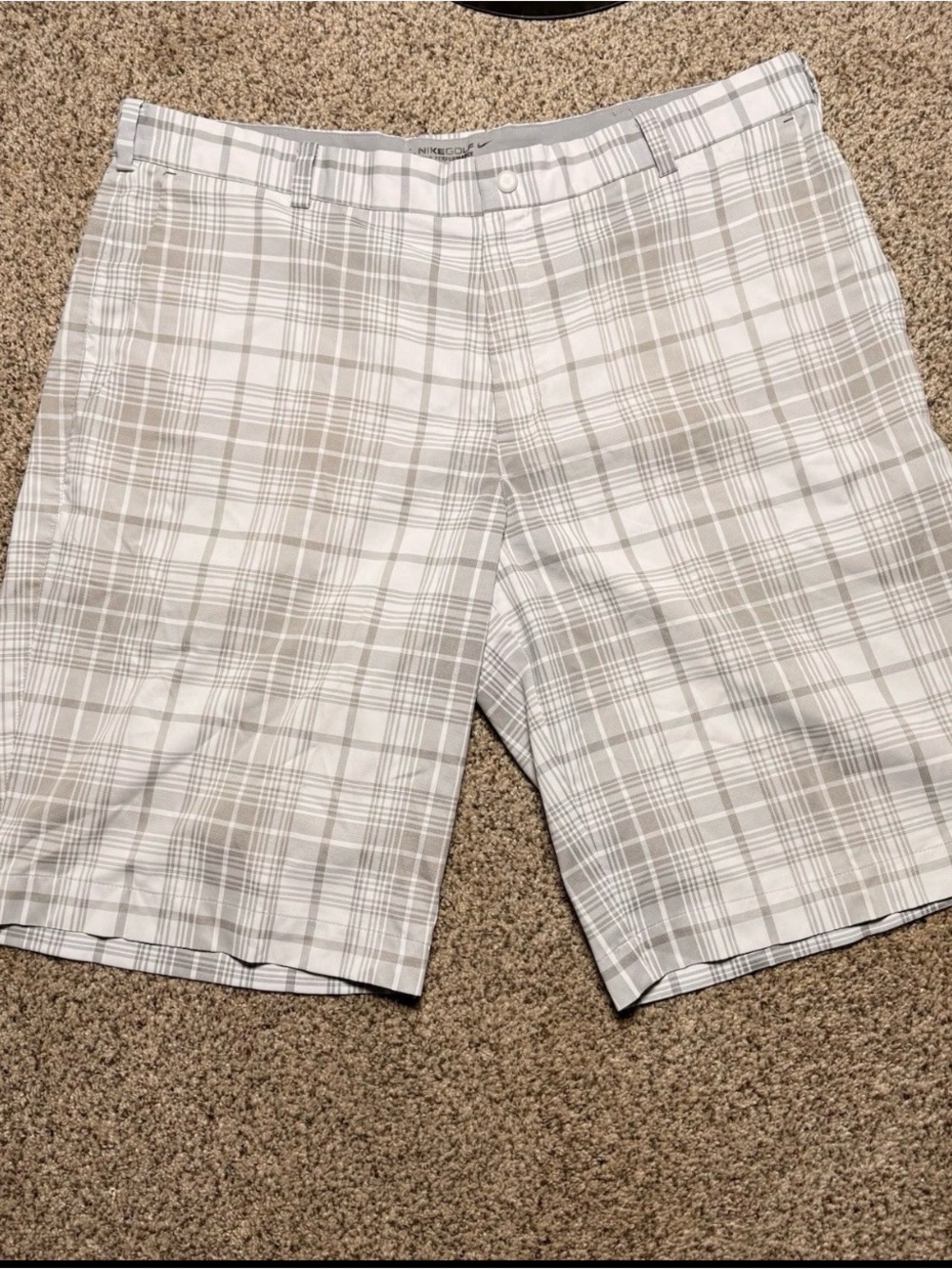 Nike Golf Mens White & Gray Size 38 Flat Front Casual Shorts Swoosh
